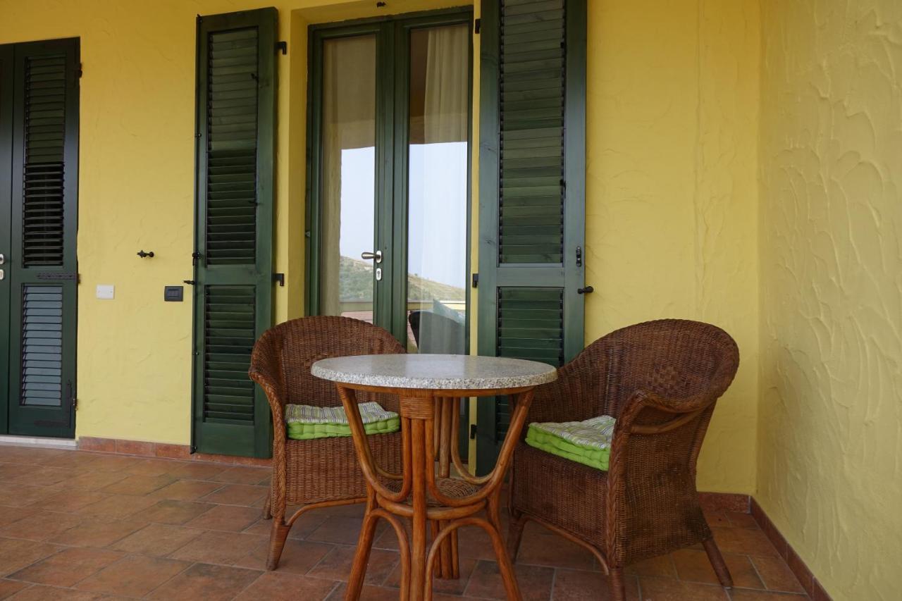 Bellavista Bed & Breakfast Baressa Exterior photo